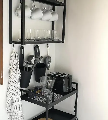 Lägenhet Cosy Near By Airport, 2min From Train! *